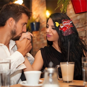 Pince à cheveux cœur rouge à paillettes avec texte XOXO et tulle pour Saint-Valentin