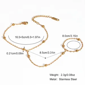 Vue détaillée d'un bracelet-bague en acier inoxydable doré avec mesures et dimensions