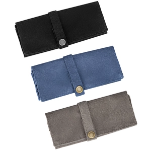 Drei gefaltete Uhrenarmband-Rollen aus Leinwand in Schwarz, Blau und Grau mit Knopf