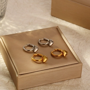 Boucles D'oreilles Créoles Pendentif Coeur Acier Inoxydable Or Argent Minimaliste Bijoux De Mode Pour Femmes