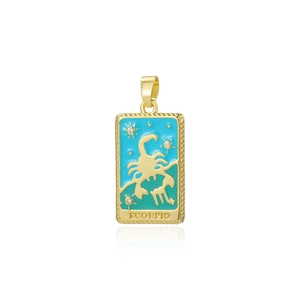 Dettaglio del ciondolo Scorpione in oro 18k con smalto blu e piccoli cristalli