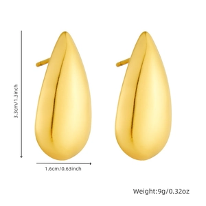 Detailed size chart for gold teardrop earrings showing dimensions of 3.3cm by 1.6cm