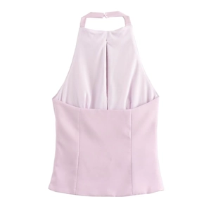 Dettaglio del top all'americana lavanda con design a fiocco e trama del tessuto liscia