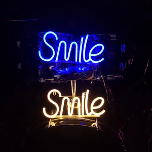 Enseignes néon LED Smile bleu et jaune chaud pour décoration murale de chambre ou bar