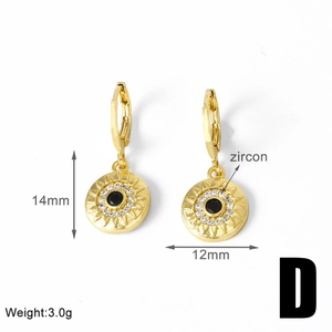 Vue détaillée de la taille des boucles d'oreilles œil en or avec zircon de 14mm
