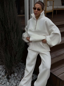Women's white oversized half-zip sweatshirt and wide-leg joggers fleece tracksuit set