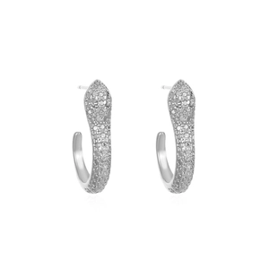 Boucles d'oreilles serpent argentées avec micro-zircons et finition texturée