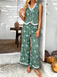Ensemble bohème vert avec haut sans manches en dentelle et pantalon large d'extérieur
