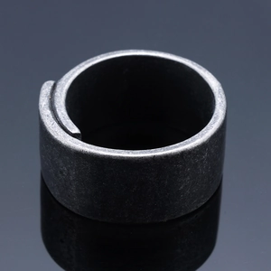 Vintage unisex wide band adjustable open ring in antique silver finish on black mirror