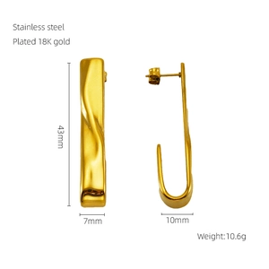 Detailed size chart of 18K gold plated stainless steel hook earrings showing 43mm length