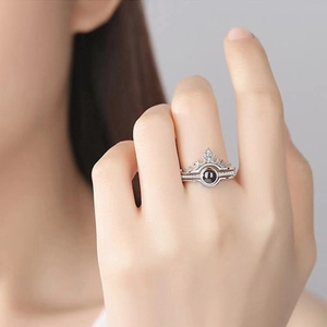 Elegant silver crown projection ring for women with cubic zirconia and center stone