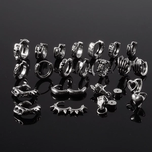 Parure de boucles d'oreilles punk gothique en acier inoxydable aux motifs de crânes