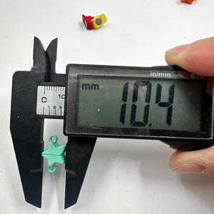 Detailed measurement of a 10.4mm star-shaped magnetic clasp for DIY jewelry making