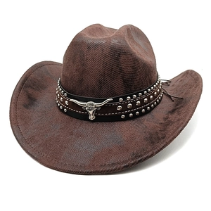 Retro brauner Western-Cowboyhut mit breiter Krempe, silbernem Stierkopf und Metallnieten