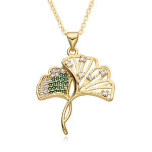 Goldene Ginkgo-Blatt-Halskette mit weißen und grünen Zirkonia-Steinen für Damen