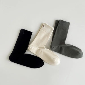 Men Crew Socks Combed Cotton Solid Color Breathable Sweat Absorbing Business Casual Mid Tube Embroidery Simple Minimalist