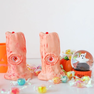Halloween bloody eyeball LED candle lights and severed finger props for horror party decor