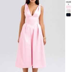 Robe Midi En Satin Col En V Profond Sans Manches Taille Haute Plissée Ligne A Soirée Élégante Femmes