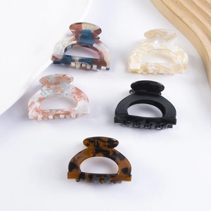 Lot de 5 pinces à cheveux en PVC de 5 cm avec motifs écaille de tortue et marbre