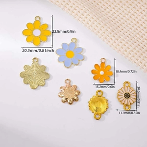 Colorful daisy flower alloy pendants with size measurements for DIY jewelry making