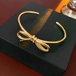 Bracciale Rigido Aperto Con Fiocco Rame Placcato Oro Elegante Minimalista Gioielli Di Moda Per Donna