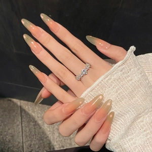 Faux ongles longs amande avec dégradé rose-vert et finition nacrée scintillante