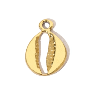 Detailed view of vacuum gold-plated shell pendant made of premium stainless steel