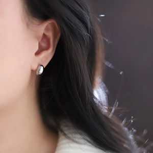 French minimalist silver mirror polished water drop shape stud earrings in titanium steel