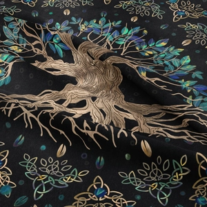 Dettaglio dell'arazzo albero della vita bohémien con nodi celtici e trama del tessuto