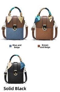 Trois mini sacs bandoulière matelassés élégants avec poignées en foulard bleu, jaune et noir