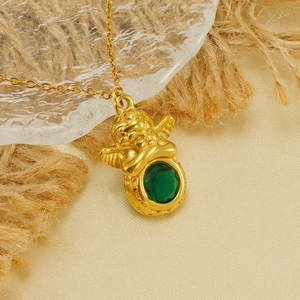 Collier ange en acier inoxydable plaqué or 18k avec pendentif en pierre verte pour femme