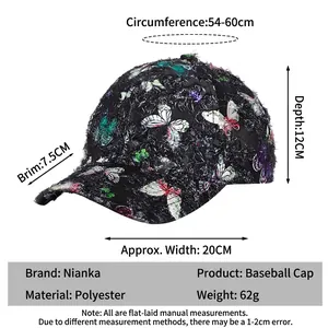 Berretto da baseball nero invecchiato con stampa a farfalla colorata e dettagli sfilacciati