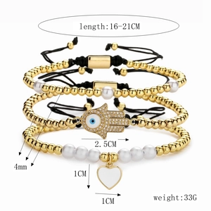 Détail de l'ensemble de 4 bracelets Hamsa Hand et cœur avec les dimensions du produit