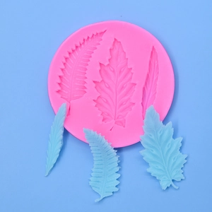 Three-leaf pattern silicone mold for baking fondant and chocolate with sample leaf outputs