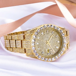 Luxurious gold-tone hip hop watch with full crystal pavé diamonds and date display