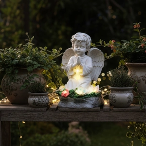 Estatua de ángel solar de resina con cruz brillante para jardín y hogar