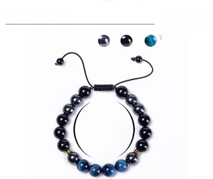 Détail du bracelet en œil de tigre 10mm avec cordon ajustable de 16,7 à 30 cm de circonférence