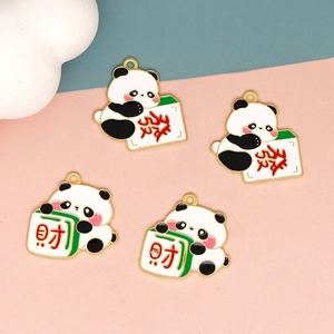 Pendentifs panda mahjong mignons en alliage doré avec finition émail noir et blanc