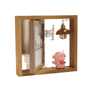 Cadre rotatif double face 6 pouces en bois avec lanterne et figurine de cochon zodiaque