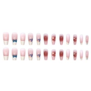 Set d'ongles à presser dégradé rose et marron, nœuds bleus et motifs cœur et étoile