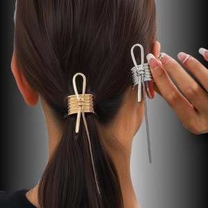 Metal Bow Hair Cuffs With Long Chain Tassel Alloy Ponytail Holder Hair Clip For Women Elegant Vintage Accessory