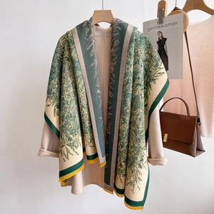 French vintage daisy cashmere-feel shawl with green floral patterns and yellow tassels