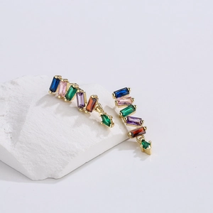 Elegante 18K vergoldete Ohrringe mit bunten rechteckigen Zirkon-Schmetterling-Quasten