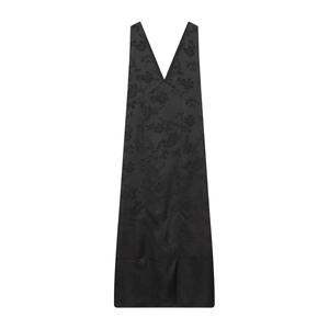 Robe midi noire élégante en jacquard à col en V avec texture florale et fines bretelles