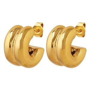 Doppelreihige 18K vergoldete C-Form Creolen mit Hochglanz-Finish und Steckverschluss
