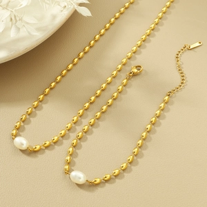 French style gold stainless steel necklace with natural freshwater pearls for women