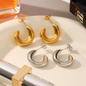 Minimalist C-shaped chunky titanium steel hoop earrings in gold and silver set