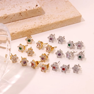 Elegant Titanium Steel Flower Stud Earrings Rhinestone Inlaid Small Daisy Jewelry For Women Simple Daily Versatile Ear Accessories