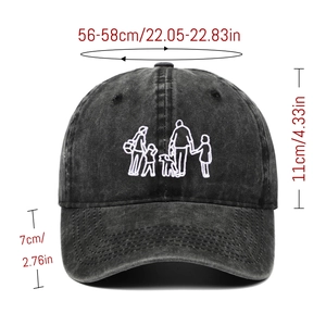 Vue détaillée de la broderie silhouette familiale sur une casquette vintage en coton noir