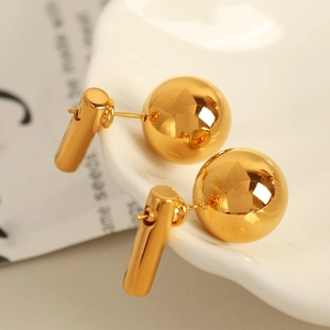 Minimalist Luxury 18K Gold Plated Titanium Steel Spherical Stud Earrings Modern Geometric Ball Earrings For Women Daily Jewelry
